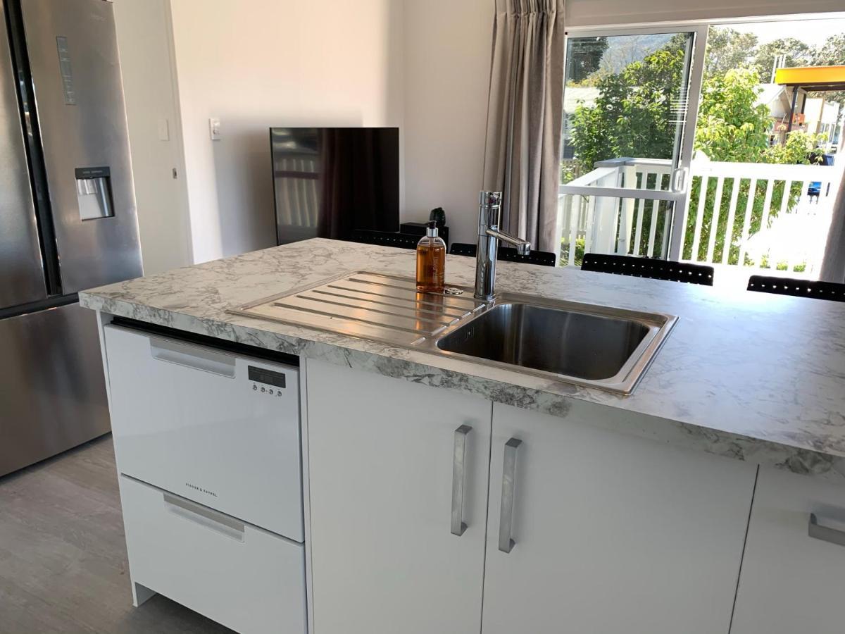 Coromandel Town Harbourside Cottage Luxury Accommodation Exterior foto